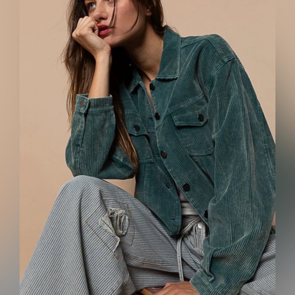 NWOT POL HUNTER GREEN BUTTON DOWN DISTRESSED HEM CORDUROY JACKET - Picture 1 of 8